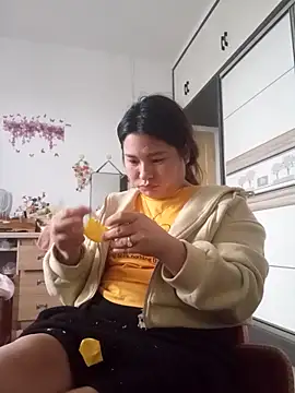 Snapshot of Minaa2x chatting on 7, 4, 2026 Minaa2x online show from 7, 4, 2026