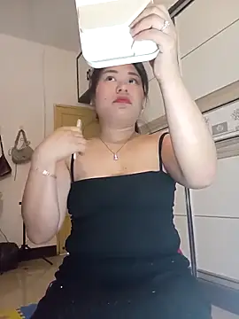 Snapshot of Minaa2x chatting on 14, 4, 2026 Minaa2x online show from 14, 4, 2026