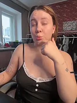 Snapshot of AnnaSeint chatting on 6, 3, 2026 AnnaSeint online show from 6, 3, 2026