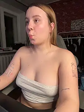 Snapshot of AnnaSeint chatting on 1, 4, 2026 AnnaSeint online show from 1, 4, 2026