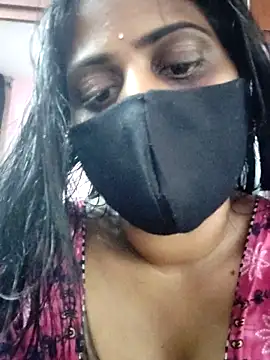 Snapshot of suma_telugu1 chatting on 5, 4, 2026 suma telugu1 online show from 5, 4, 2026