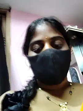 Snapshot of suma_telugu1 chatting on 4, 6, 2026 suma telugu1 online show from 4, 6, 2026