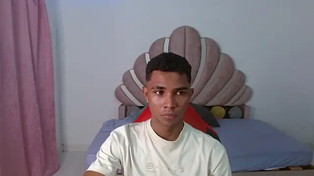 Enzo fox77 online show from 8, 1, 2026