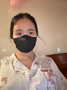 Snapshot of Gwen879 chatting on 2, 4, 2026 Gwen879 online show from 2, 4, 2026