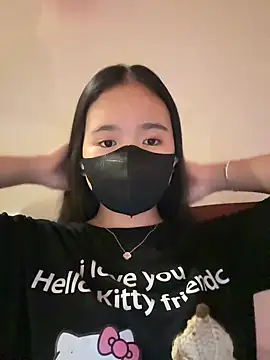 Snapshot of Gwen879 chatting on 7, 4, 2026 Gwen879 online show from 7, 4, 2026