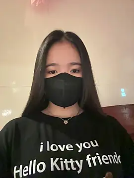 Snapshot of Gwen879 chatting on 8, 4, 2026 Gwen879 online show from 8, 4, 2026