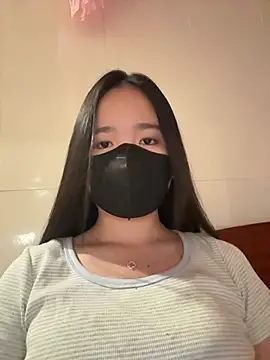 Snapshot of Gwen879 chatting on 8, 4, 2026 Gwen879 online show from 8, 4, 2026