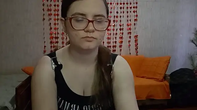 Miyabeee online show from 6, 3, 2026