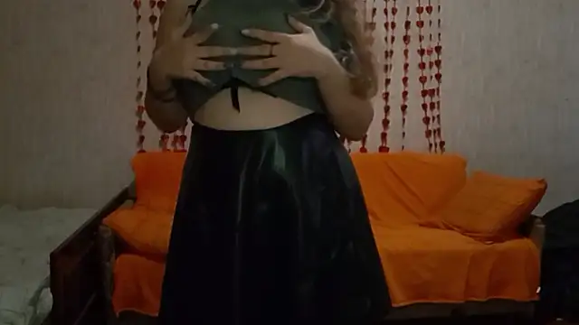 Miyabeee online show from 8, 7, 2026