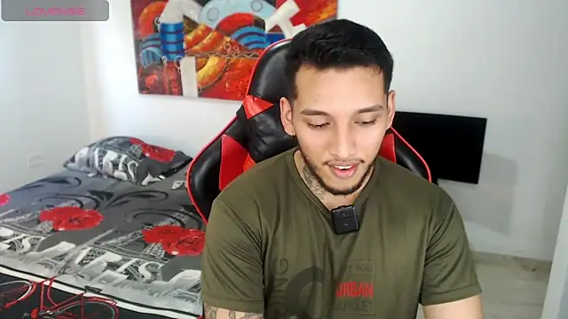 Snapshot of EvanVelvet chatting on 1, 3, 2026 EvanVelvet online show from 1, 3, 2026