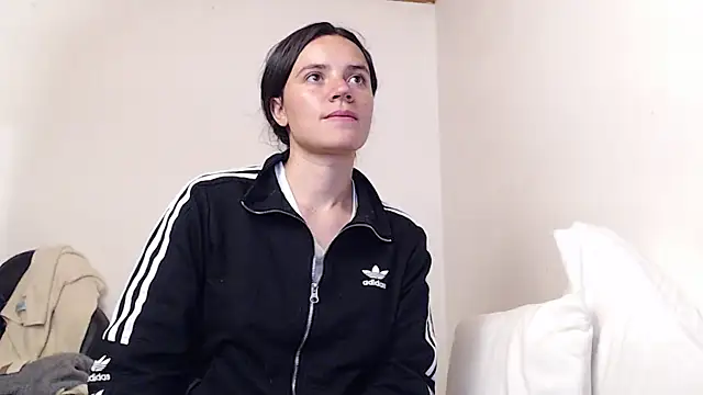 Shanel Lozano online show from 5, 4, 2026