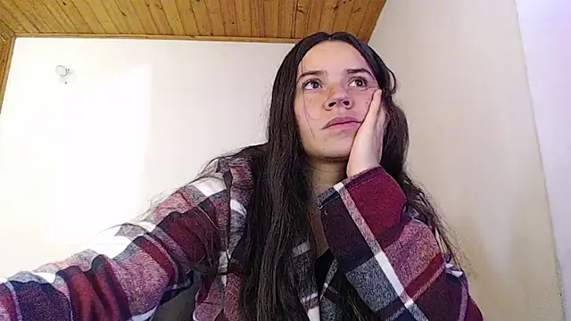 Snapshot of Shanel_Lozano chatting on 1, 6, 2026 Shanel Lozano online show from 1, 6, 2026
