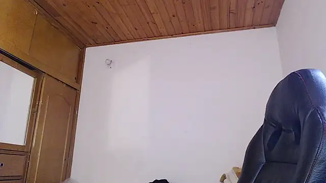 Snapshot of Shanel_Lozano chatting on 17, 6, 2026 Shanel Lozano online show from 17, 6, 2026