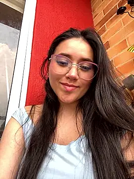 Veronica Wins  online show from 25, 3, 2026