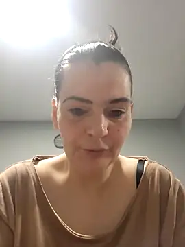 Snapshot of roksa2026 chatting on 24, 4, 2026 roksa2026 online show from 24, 4, 2026