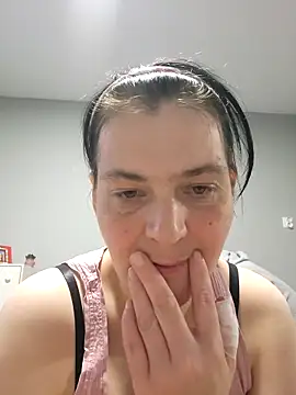 Snapshot of roksa2026 chatting on 30, 4, 2026 roksa2026 online show from 30, 4, 2026