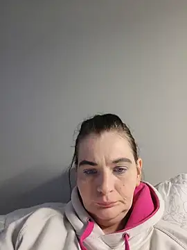 Snapshot of roksa2026 chatting on 20, 5, 2026 roksa2026 online show from 20, 5, 2026