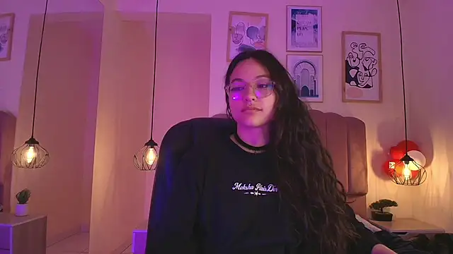 Snapshot of Hanabie_ chatting on 17, 4, 2026 Hanabie online show from 17, 4, 2026