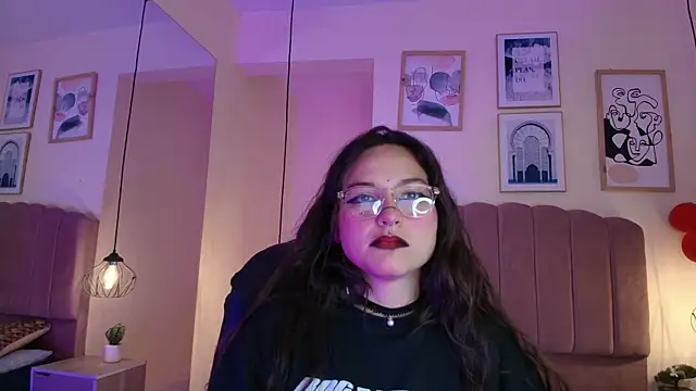 Snapshot of Hanabie_ chatting on 22, 4, 2026 Hanabie online show from 22, 4, 2026