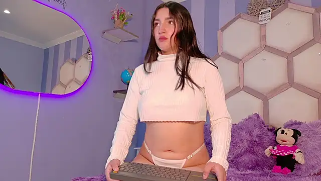 Snapshot of yvi_taylor chatting on 20, 3, 2026 yvi taylor online show from 20, 3, 2026