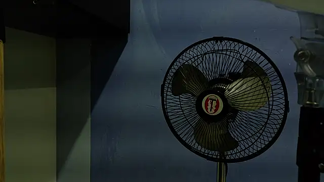 Snapshot of yvi_taylor chatting on 13, 4, 2026 yvi taylor online show from 13, 4, 2026