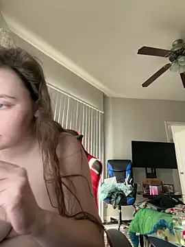 Snapshot of julia4thewin chatting on 17, 4, 2026 julia4thewin online show from 17, 4, 2026