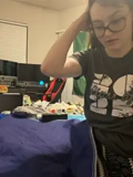 Snapshot of julia4thewin chatting on 24, 4, 2026 julia4thewin online show from 24, 4, 2026