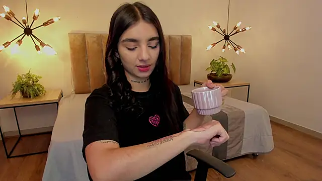 Snapshot of Abriil_cutee chatting on 19, 3, 2026 Abriil cutee online show from 19, 3, 2026