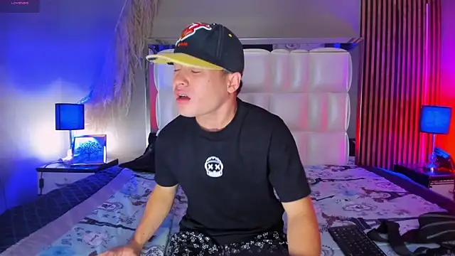 Roger And Ramona online show from 27, 3, 2026