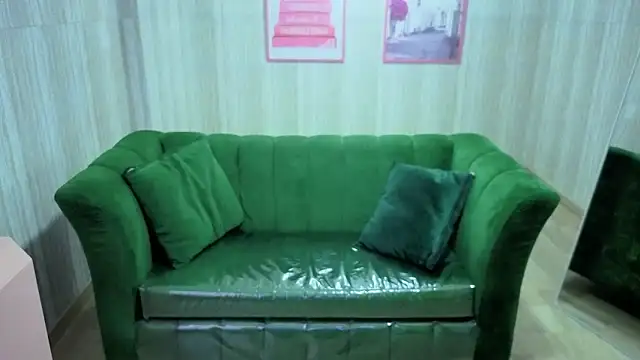 Snapshot of zedin02_a chatting on 14, 4, 2026 zedin02 a online show from 14, 4, 2026