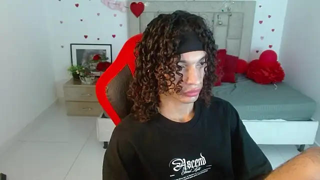 Snapshot of Axel_fox77 chatting on 27, 2, 2026 Axel fox77 online show from 27, 2, 2026