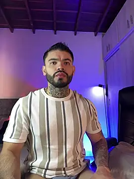 Snapshot of thiago_ferrari_ chatting on 25, 3, 2026 thiago ferrari online show from 25, 3, 2026