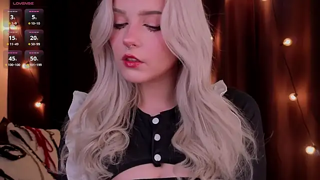 ShyniAlice online show from 8, 2, 2026