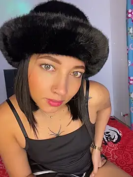 Snapshot of Carita_traviesa4 chatting on 11, 4, 2026 Carita traviesa4 online show from 11, 4, 2026