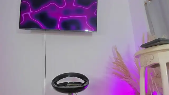 Snapshot of Angelasantini0 chatting on 9, 4, 2026 Angelasantini0 online show from 9, 4, 2026