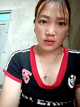 Snapshot of Nunaa2x chatting on 8, 5, 2026 Nunaa2x online show from 8, 5, 2026