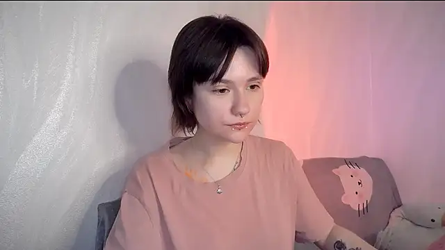 Snapshot of UwuJudy_Osas chatting on 6, 4, 2026 UwuJudy Osas online show from 6, 4, 2026