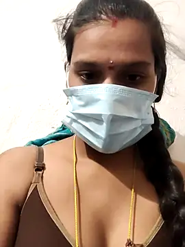 Snapshot of hotgirlriyaa chatting on 22, 7, 2026 hotgirlriyaa online show from 22, 7, 2026