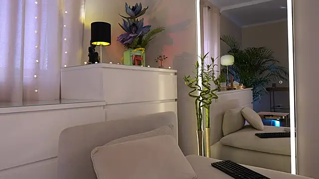 Tinydoll XO online show from 16, 4, 2026