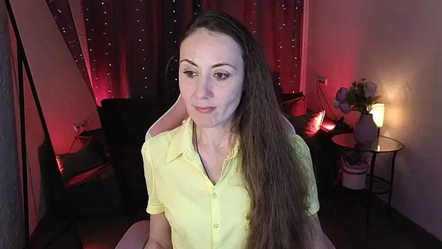 Snapshot of Juliet_Jamess chatting on 1, 2, 2026 Juliet Jamess online show from 1, 2, 2026