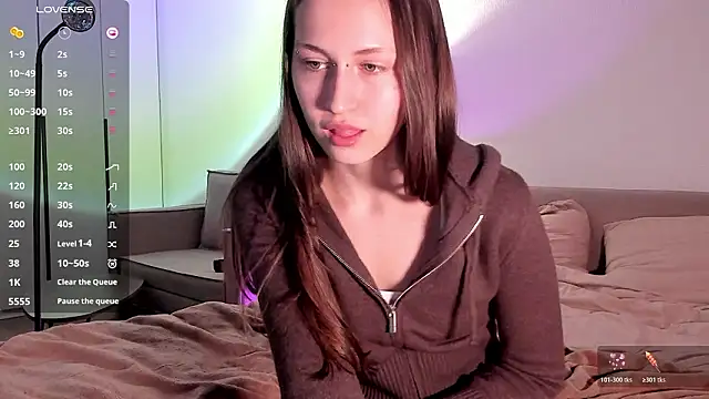 Snapshot of julie_qwerty chatting on 16, 3, 2026 julie qwerty online show from 16, 3, 2026