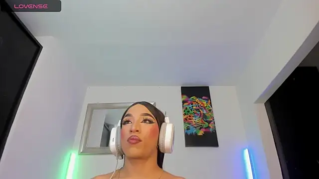 Snapshot of Naughty_Blue chatting on 30, 5, 2026 Naughty Blue online show from 30, 5, 2026
