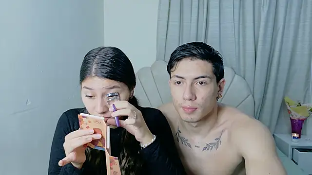 Snapshot of ScarlettAndLucas chatting on 28, 5, 2026 ScarlettAndLucas online show from 28, 5, 2026