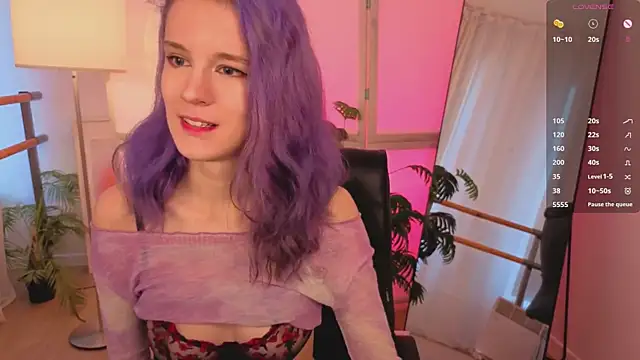 Snapshot of AuraLaunni chatting on 15, 2, 2026 AuraLaunni online show from 15, 2, 2026