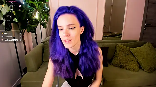 AuraLaunni online show from 16, 5, 2026