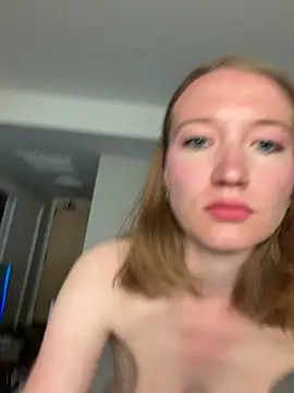 Snapshot of juliasweettits chatting on 17, 3, 2026 juliasweettits online show from 17, 3, 2026