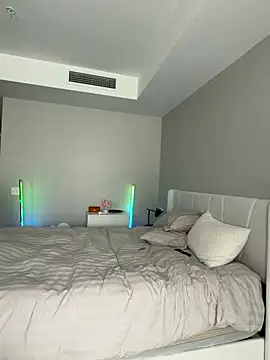 Snapshot of juliasweettits chatting on 2, 4, 2026 juliasweettits online show from 2, 4, 2026