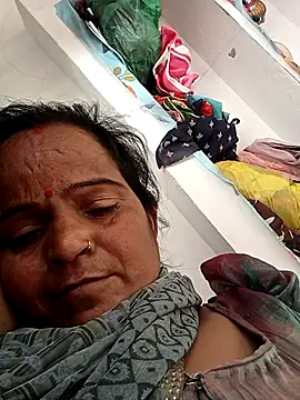 Snapshot of kiiuu_sexe chatting on 22, 3, 2026 kiiuu sexe online show from 22, 3, 2026