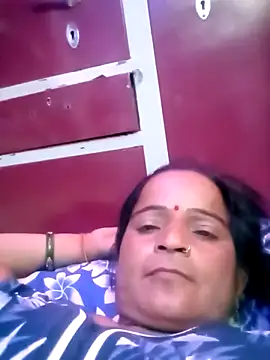 Snapshot of kiiuu_sexe chatting on 23, 3, 2026 kiiuu sexe online show from 23, 3, 2026