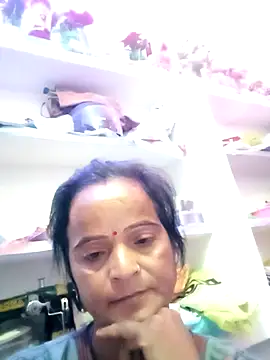 Snapshot of kiiuu_sexe chatting on 8, 4, 2026 kiiuu sexe online show from 8, 4, 2026